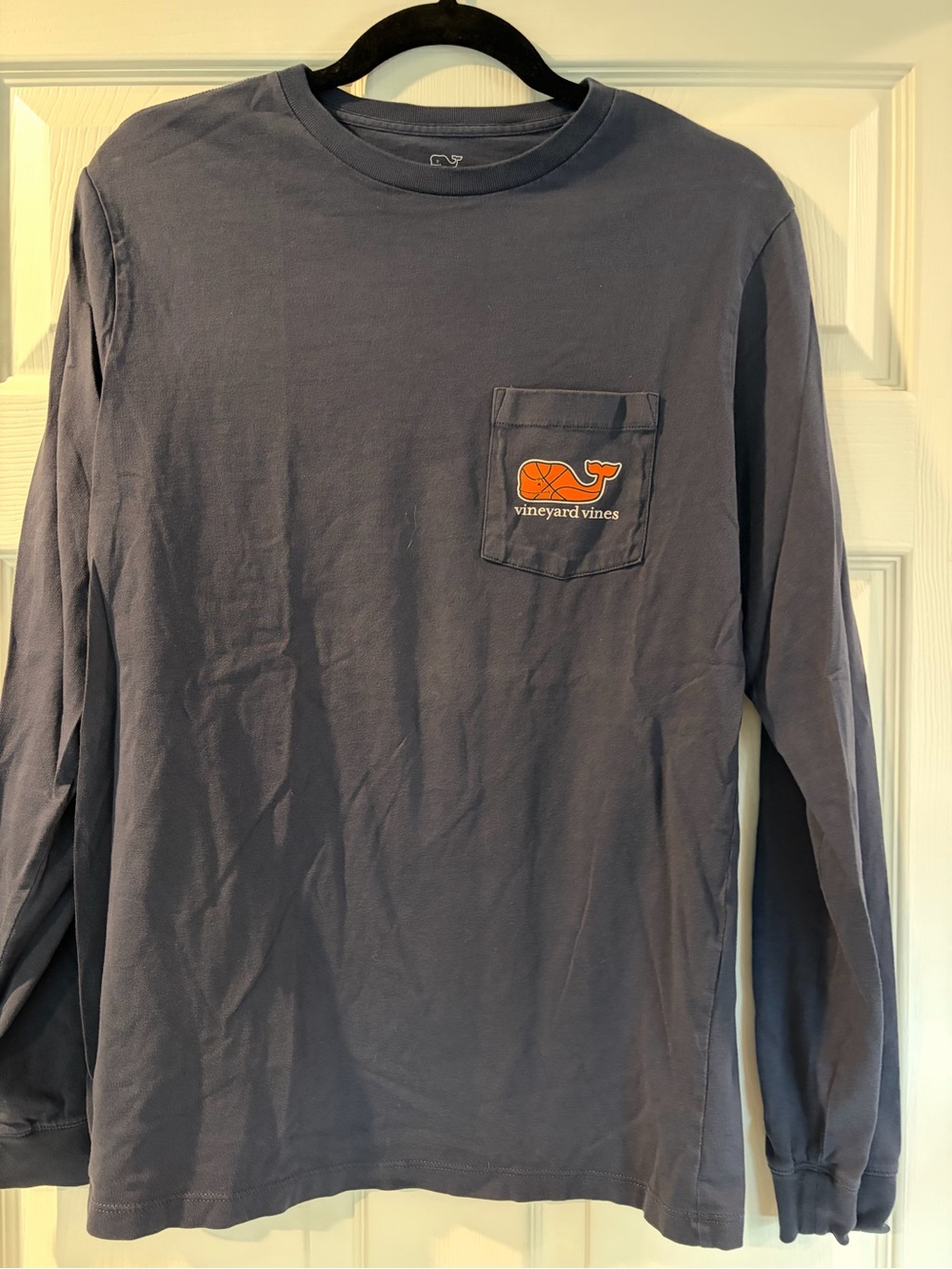 Vineyard Vines Long-Sleeve Pocket Tee in Navy with Orange Whale